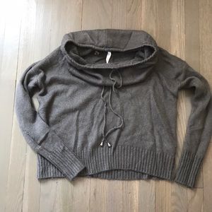 Super comfy cowlneck grey sweater